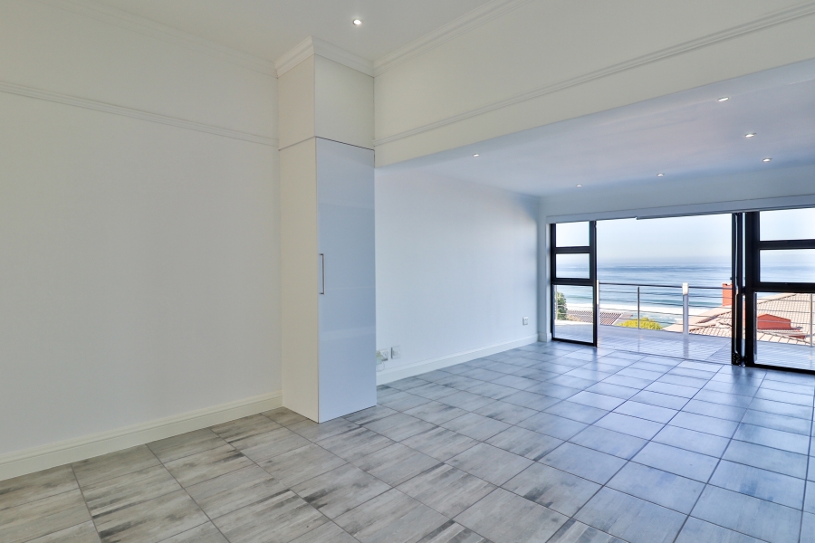 8 Bedroom Property for Sale in Reebok Western Cape